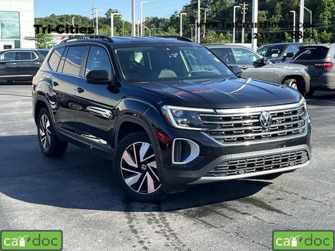 Used 2025 Volkswagen Atlas SE AWD/4WD image 1