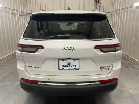 Used 2022 Jeep Grand Cherokee L Limited AWD/4WD image 25