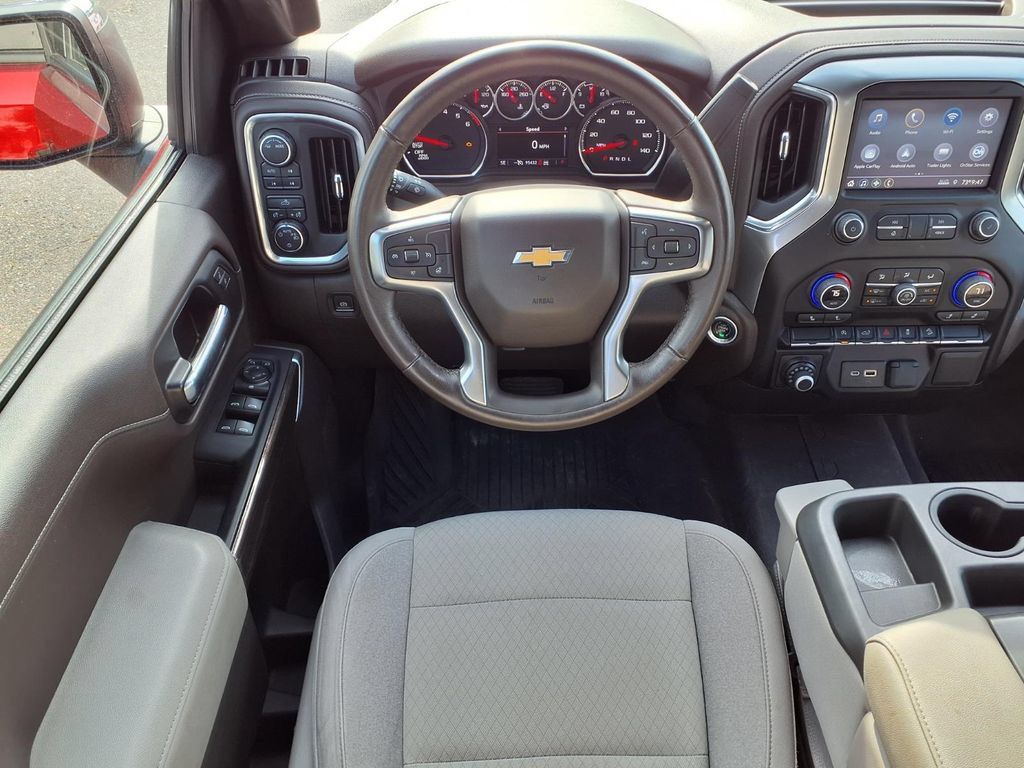 Used 2022 Chevrolet Silverado 1500 LT AWD/4WD image 12