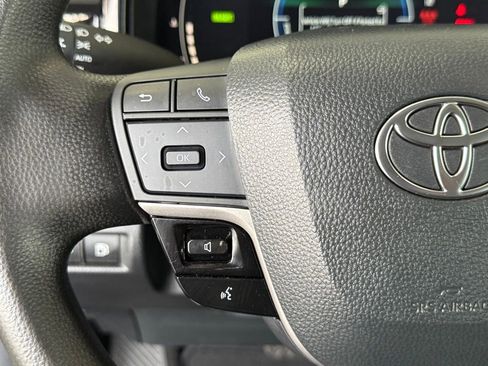 Certified 2025 Toyota Camry LE image 22