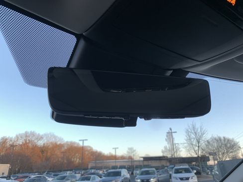 Used 2025 Lexus RX 450h AWD w/ Luxury Package image 27