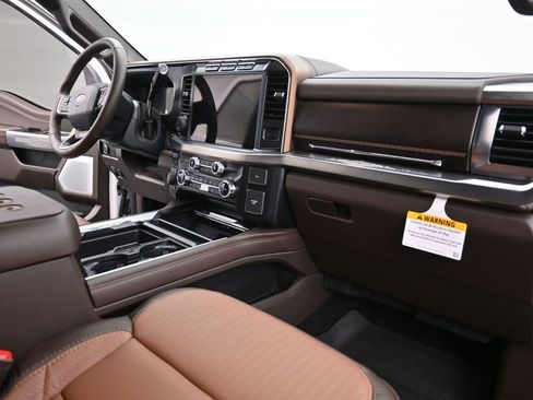 Certified 2024 Ford F450 King Ranch w/ FX4 Off-Road Package image 24