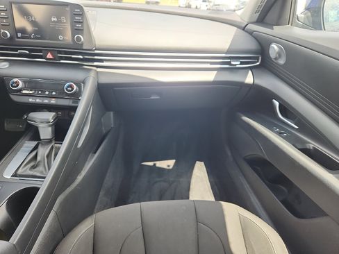 Certified 2023 Hyundai Elantra SEL FWD image 11