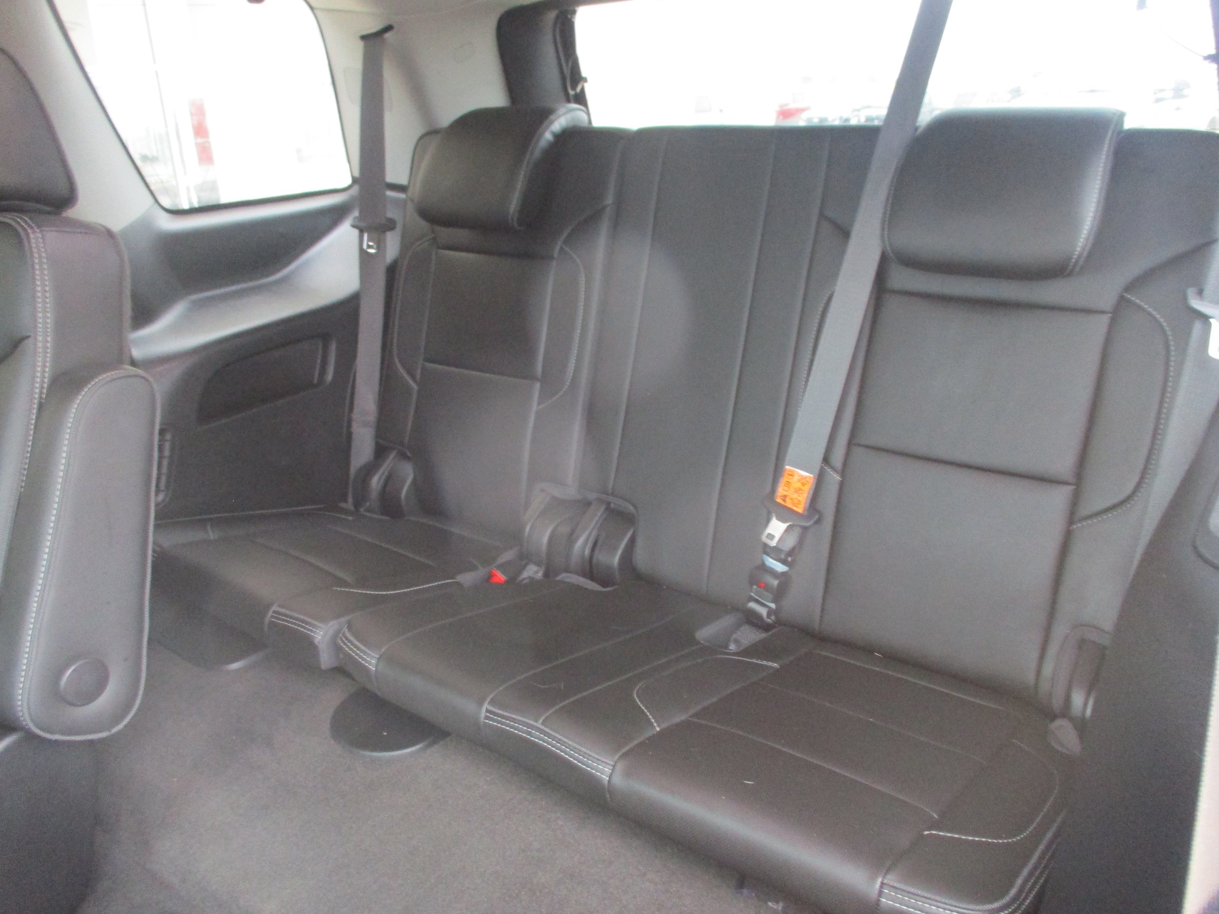 Used 2018 GMC Yukon Denali RWD image 5