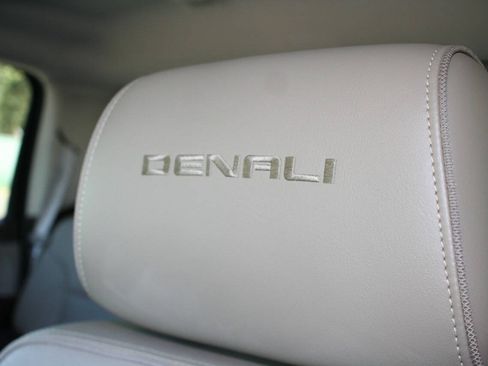 Used 2014 GMC Sierra 1500 Denali AWD/4WD image 26