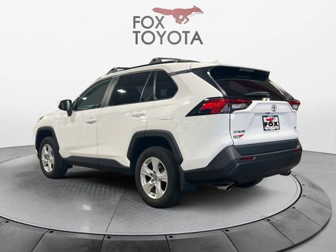 Used 2021 Toyota RAV4 XLE w/ Convenience Package image 3