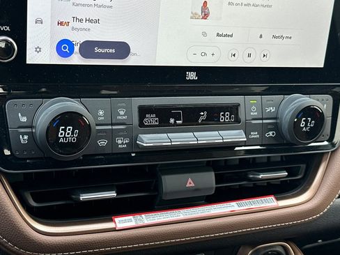 New 2026 Toyota Grand Highlander AWD Hybrid image 24