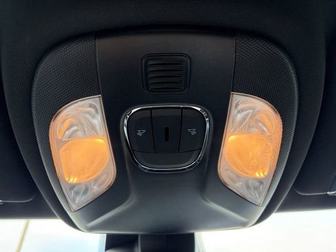 Used 2024 Jeep Compass Trailhawk image 12