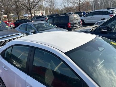 Used 2024 Toyota Corolla LE image 7