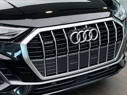 Used 2024 Audi Q3 2.0T Premium w/ Convenience Package image 32