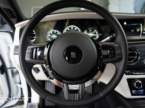 Used 2021 Rolls-Royce Ghost image 23