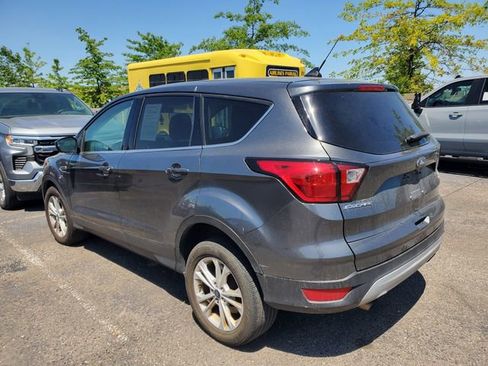 Used 2019 Ford Escape SE AWD/4WD image 4