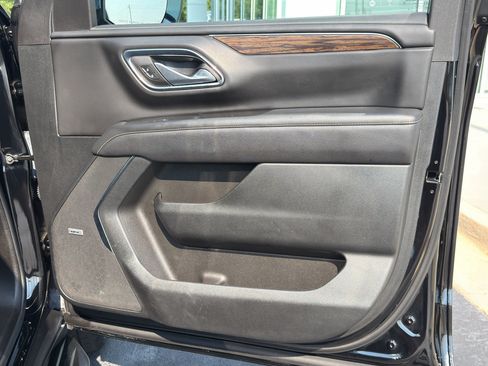 Used 2024 Chevrolet Tahoe Premier AWD/4WD image 33
