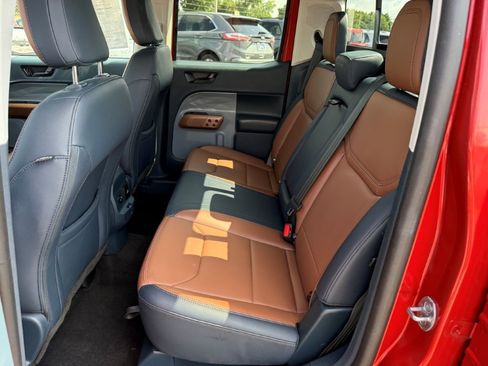 Used 2023 Ford Maverick Lariat w/ Lariat Luxury Package FWD image 17