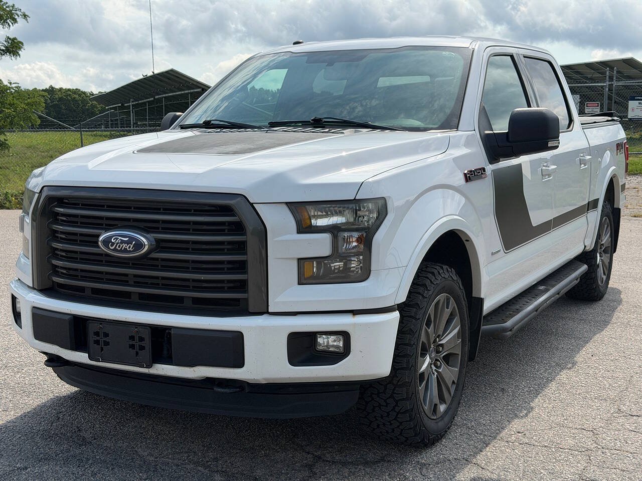 Used 2016 Ford F150 XLT w/ Equipment Group 302A Luxury AWD/4WD image 1