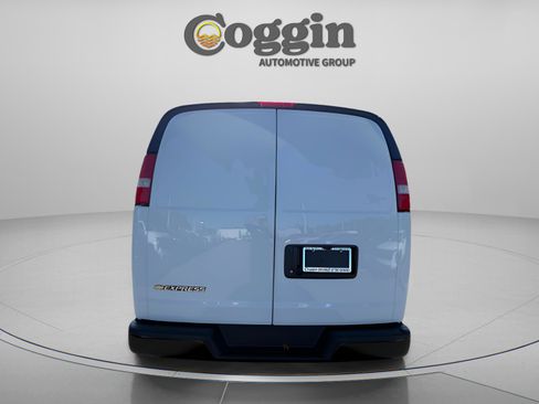 New 2025 Chevrolet Express 2500 image 3