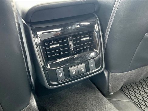 Used 2021 Toyota Avalon Limited w/ Advanced Safety Package image 11