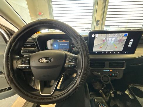 Used 2025 Ford Maverick XL FWD image 5