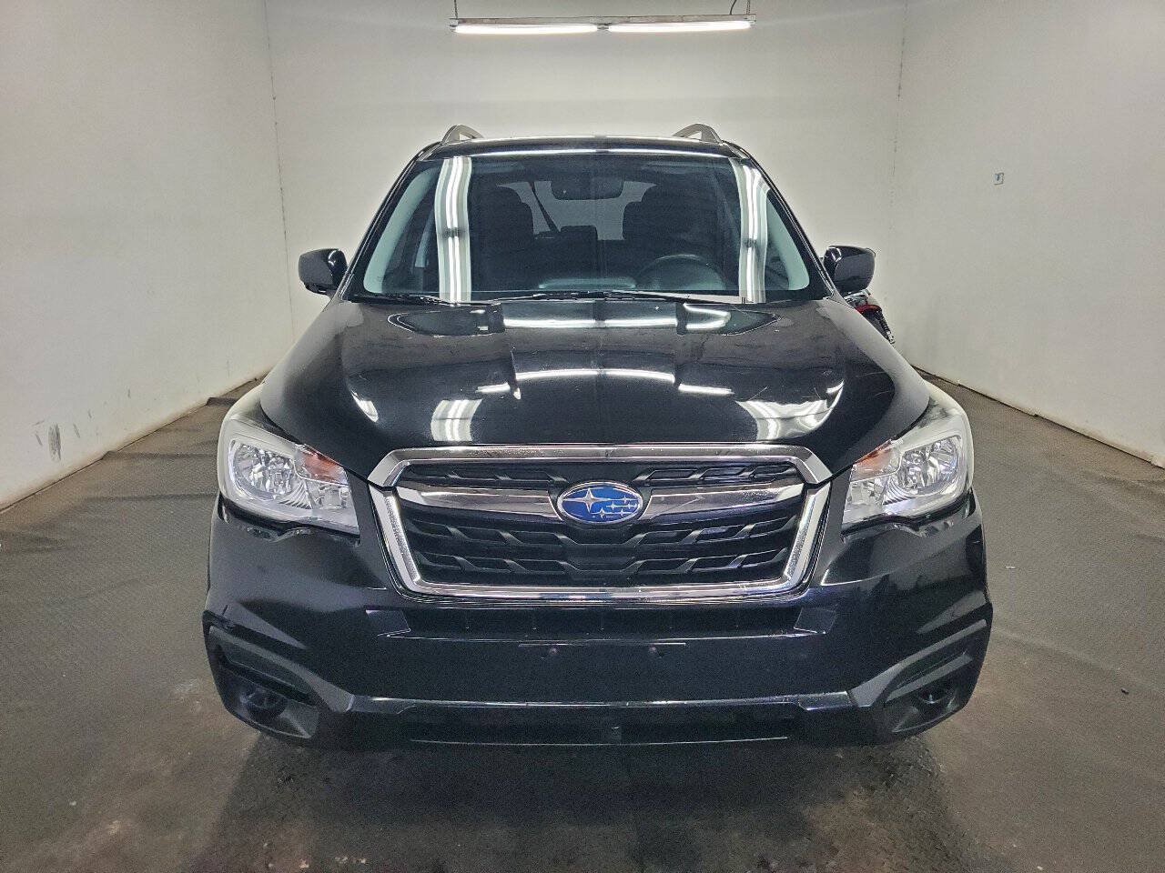 Used 2018 Subaru Forester 2.5i w/ Alloy Wheel Package AWD/4WD image 2