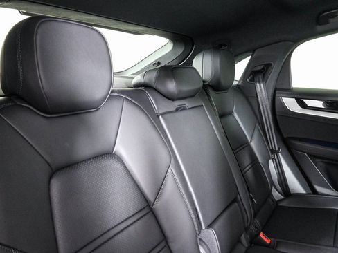 New 2025 Porsche Cayenne Coupe image 23