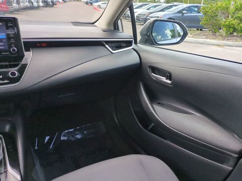 Used 2021 Toyota Corolla LE FWD image 16