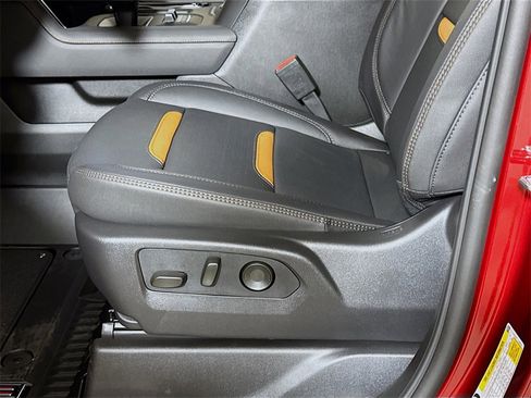 New 2026 GMC Sierra 1500 AT4 w/ AT4 Premium Package image 17