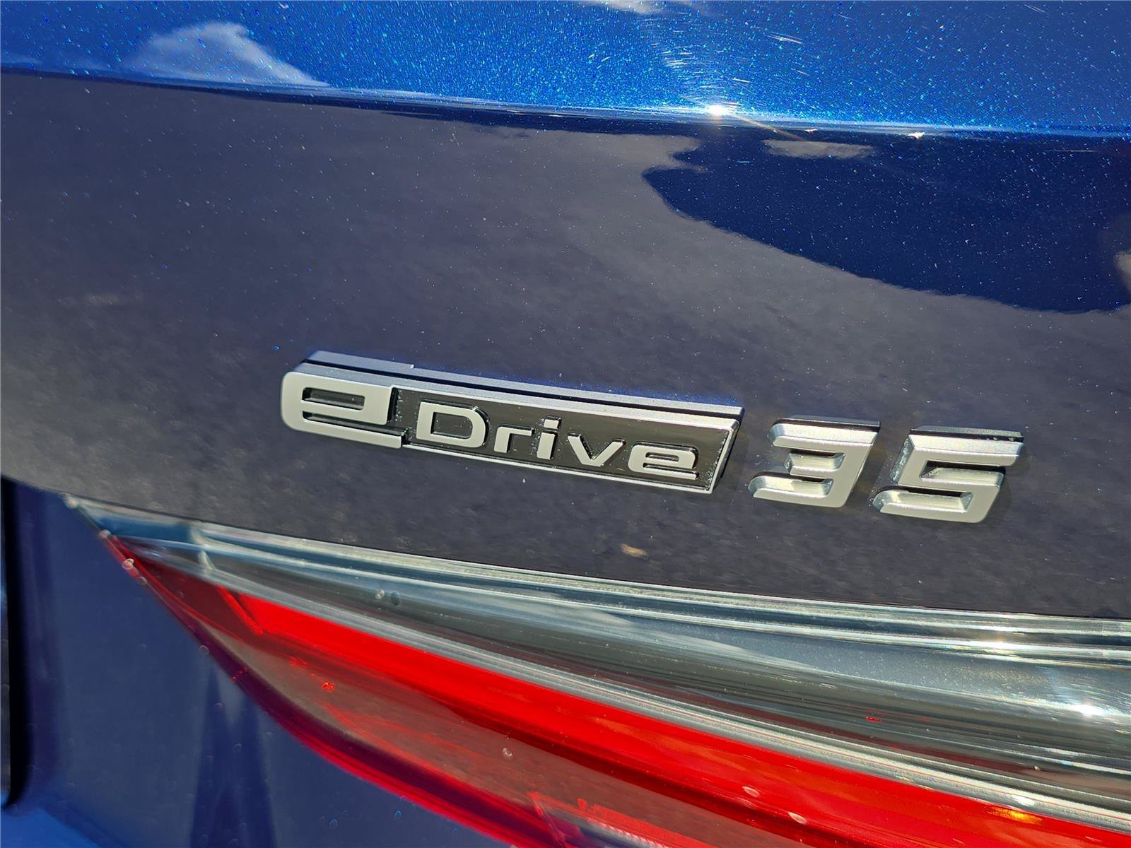 Certified 2024 BMW i4 eDrive35 RWD image 5