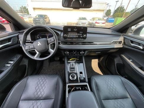 Used 2024 Mitsubishi Outlander SEL FWD image 7