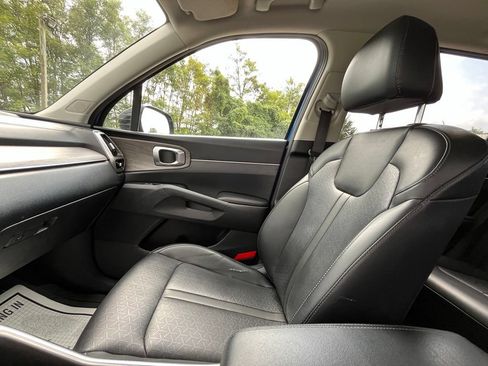 Used 2022 Kia Sorento EX w/ Panoramic Sunroof Package FWD image 28