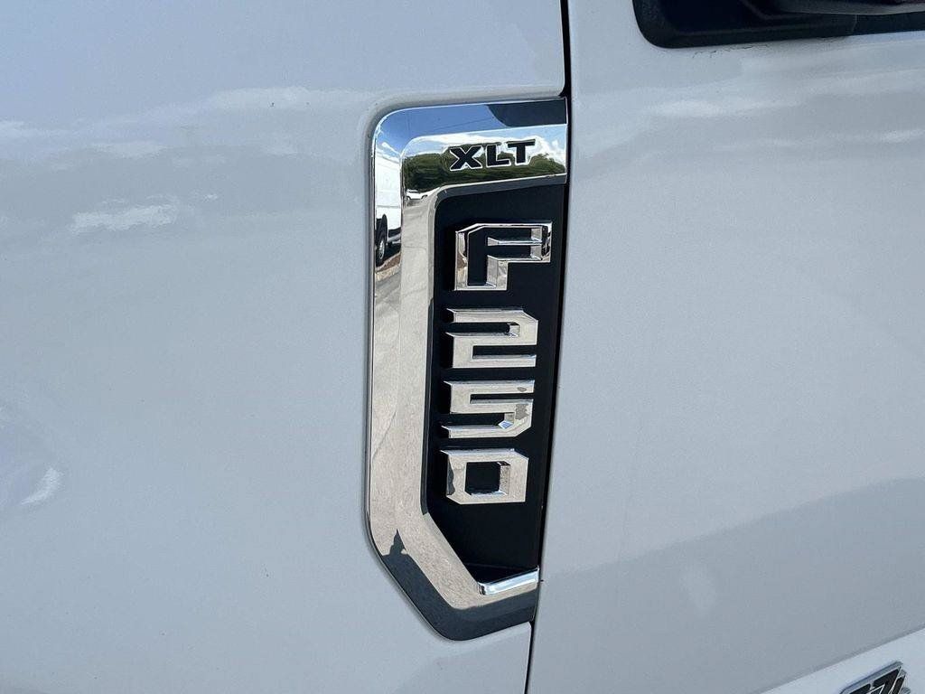 Used 2022 Ford F250 XLT w/ FX4 Off-Road Package AWD/4WD image 24