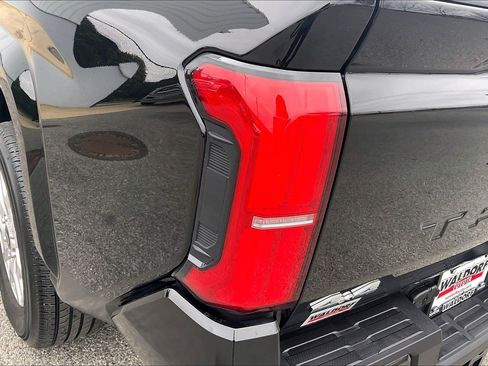 Used 2025 Toyota Tacoma SR5 image 33