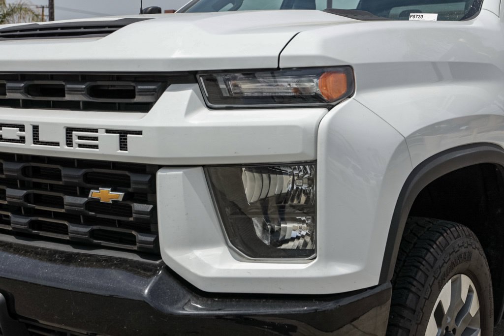 Used 2022 Chevrolet Silverado 2500 Custom w/ Custom Value Package AWD/4WD image 12