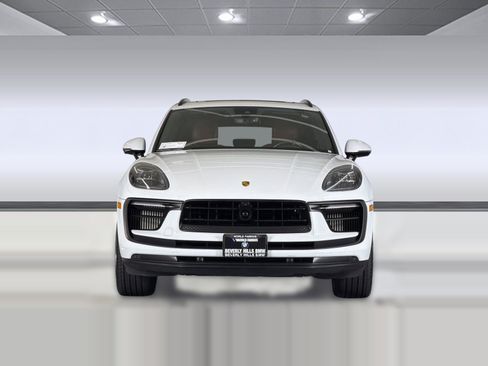 Used 2023 Porsche Macan S AWD/4WD image 6