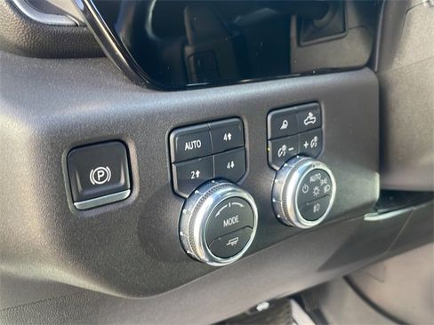 Used 2022 GMC Sierra 1500 SLT w/ SLT Premium Plus Package image 28