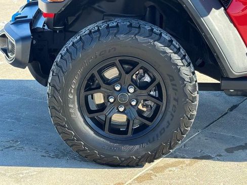 Used 2024 Jeep Wrangler Willys 4xe image 5