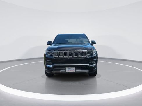 Used 2023 Jeep Grand Wagoneer Series II AWD/4WD image 3