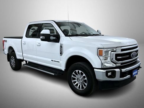 Used 2020 Ford F250 Lariat image 3