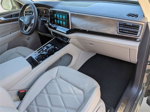 New 2026 Volkswagen Atlas SE image 36