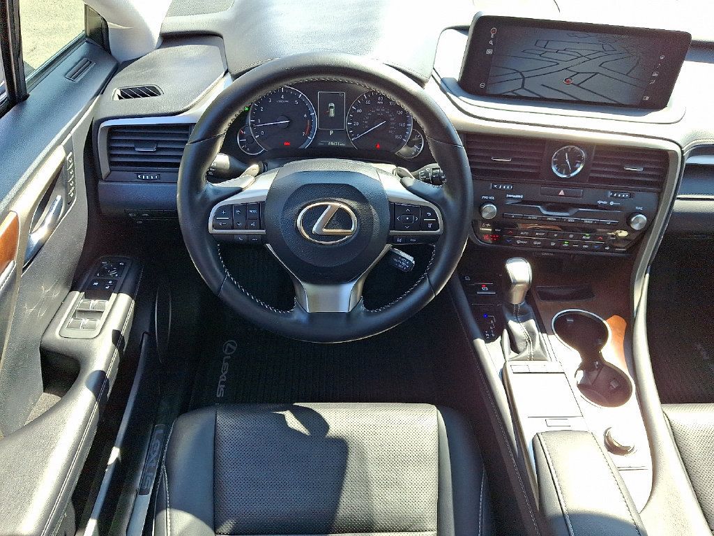 Used 2021 Lexus RX 350L Premium w/ Premium Package AWD/4WD image 11