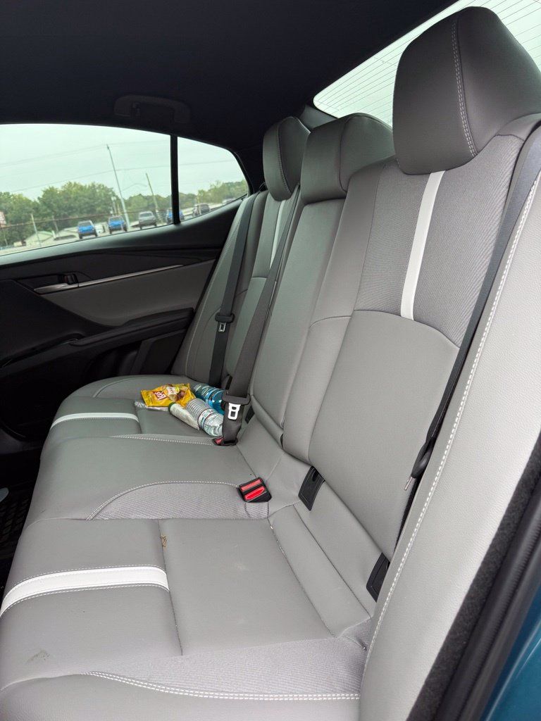 Used 2026 Toyota Camry SE FWD image 12