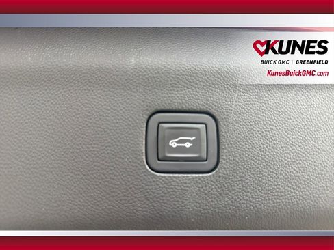 Used 2024 Buick Enclave Premium image 39