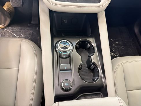 New 2026 Ford Explorer Active image 25