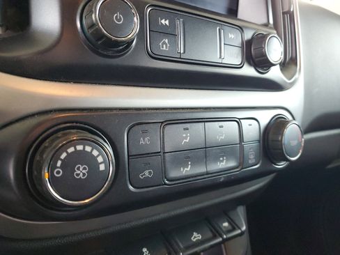 Used 2019 Chevrolet Colorado LT w/ LT Convenience Package RWD image 28