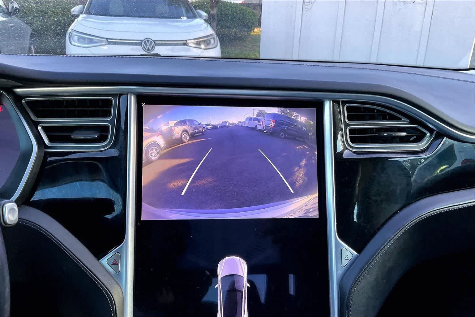 Used 2016 Tesla Model S 70 RWD image 26