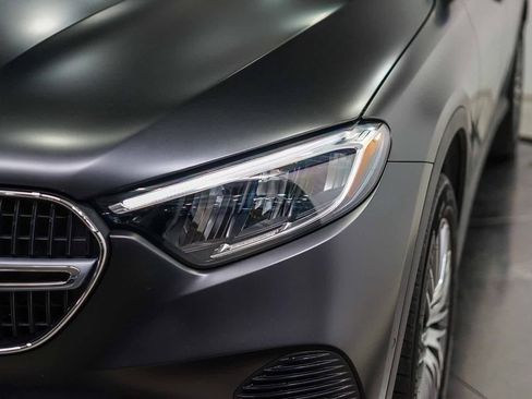 Used 2026 Mercedes-Benz GLC 300 image 4