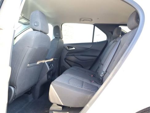 Used 2020 Chevrolet Equinox LT w/ Driver Convenience Package image 25