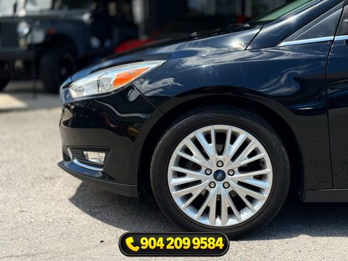 Used 2017 Ford Focus Titanium FWD image 14
