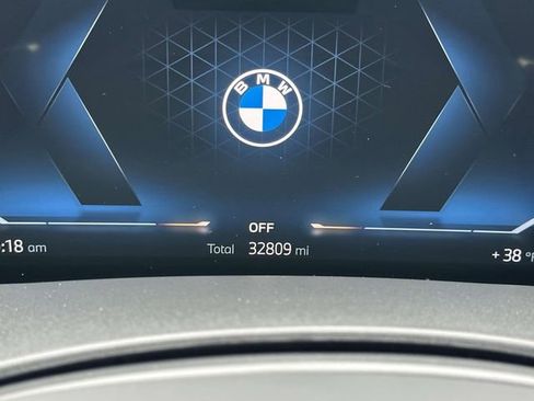 Certified 2024 BMW X7 xDrive40i w/ Executive Package image 31