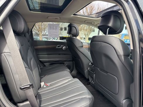 Used 2025 Genesis GV80 2.5T Advanced image 33