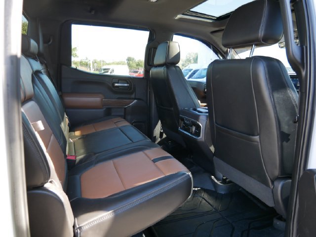 Used 2019 Chevrolet Silverado 1500 High Country w/ Technology Package AWD/4WD image 14